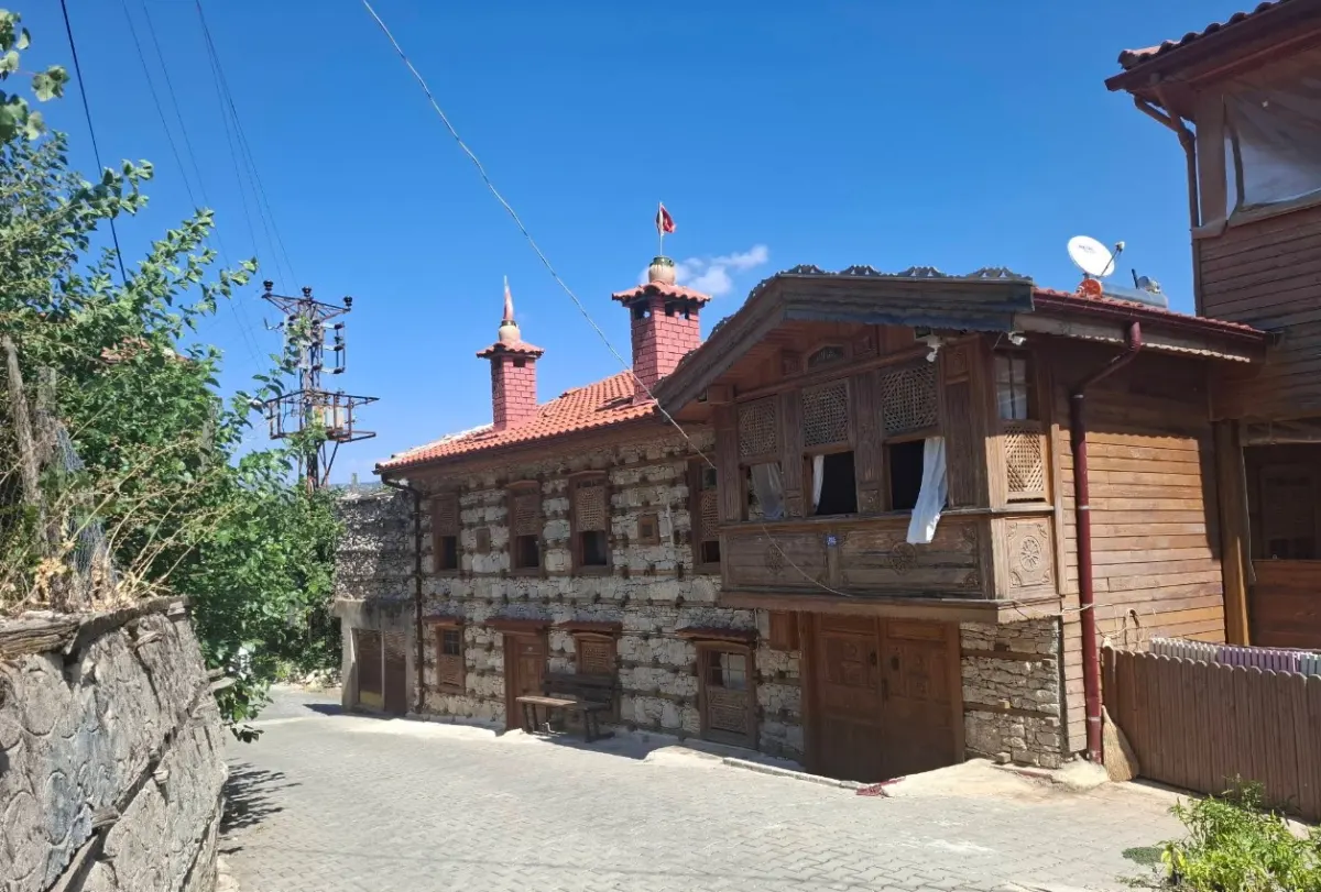 Akseki Tarihi Evleri ve Çarşısı