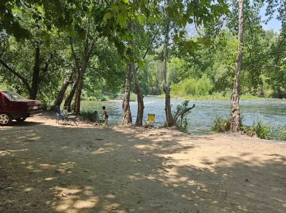 Aksu Çayı Piknik Alanı - Aksu - Antalya - Fotoğraf 3