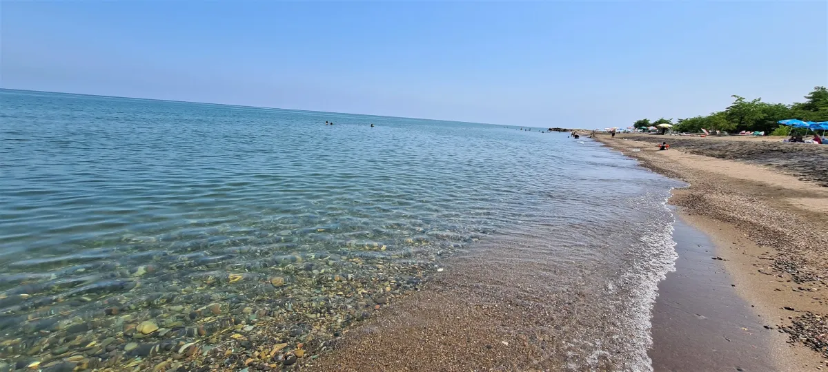 Gülyalı Mavi Dünya Plajı