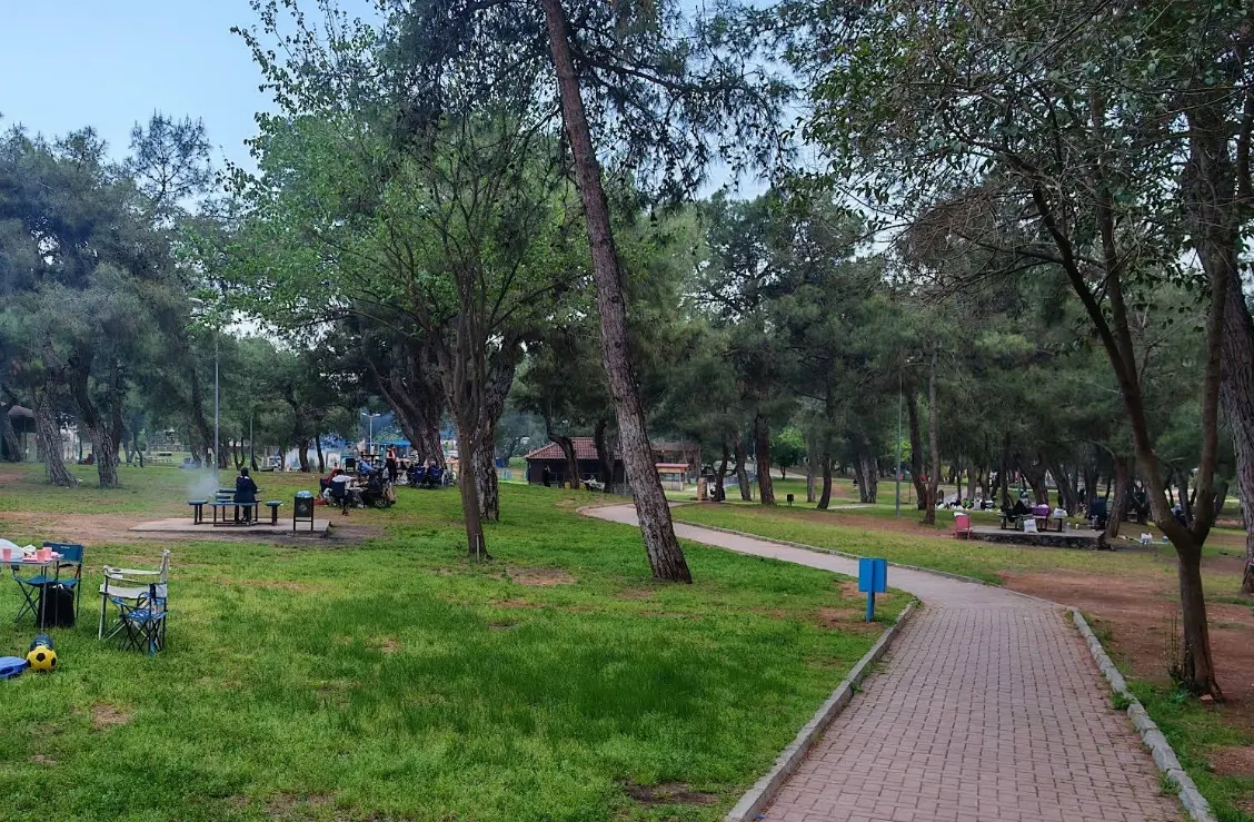 Tek Sarnıç Kent Parkı