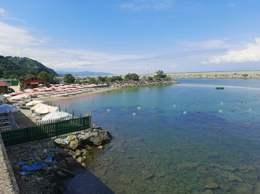 Viçe Aile Plajı